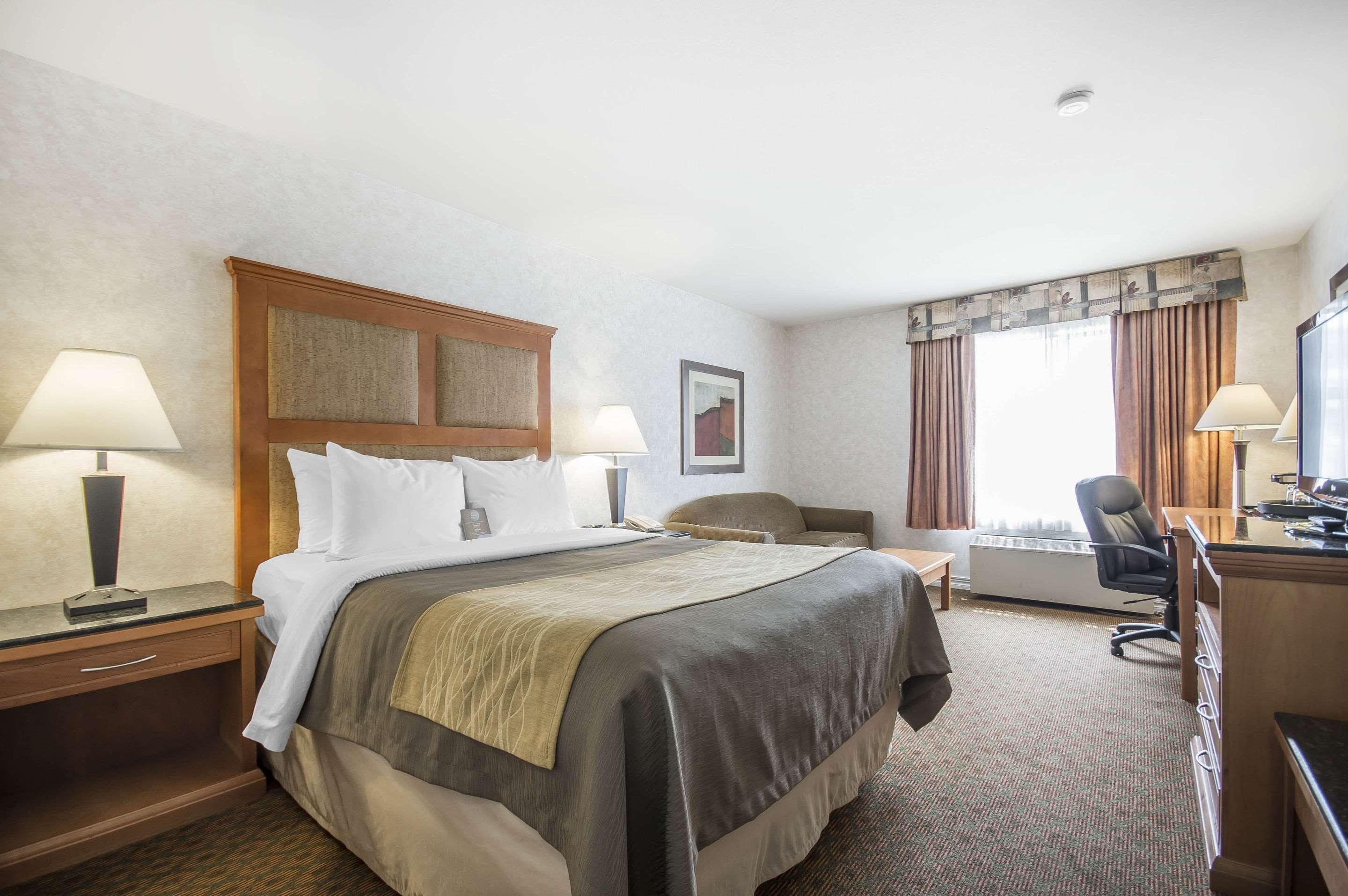 Prestige Kamloops Hotel Exterior photo
