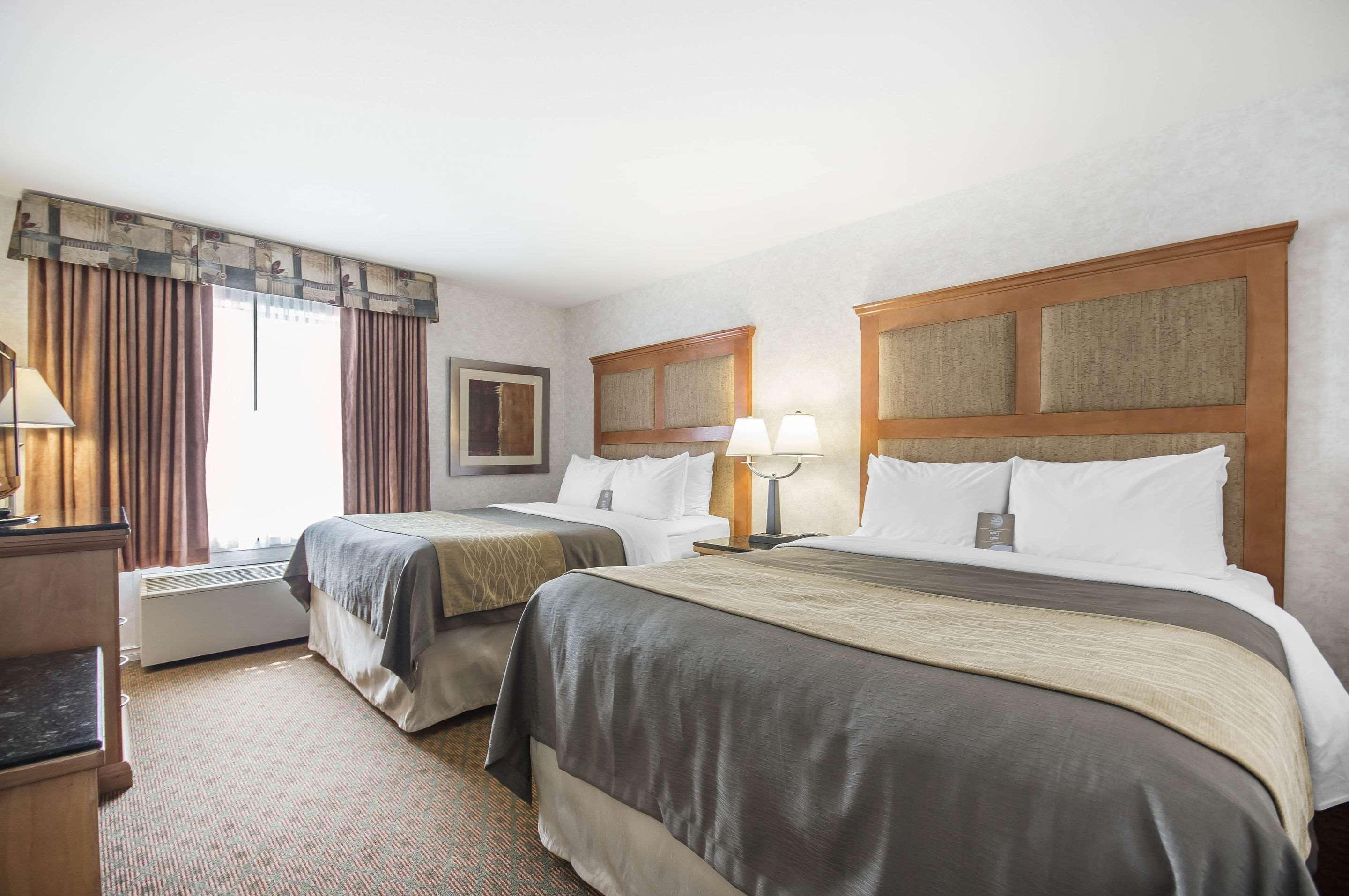 Prestige Kamloops Hotel Exterior photo